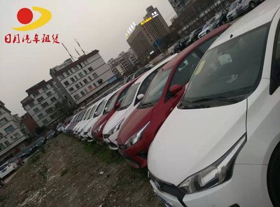 成都日和月汽車服務公司 專業(yè)租賃凱美瑞等車型的全方位用車服務