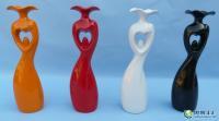 現(xiàn)代家居飾品 色釉陶瓷花瓶的藝術(shù)與實(shí)用價(jià)值